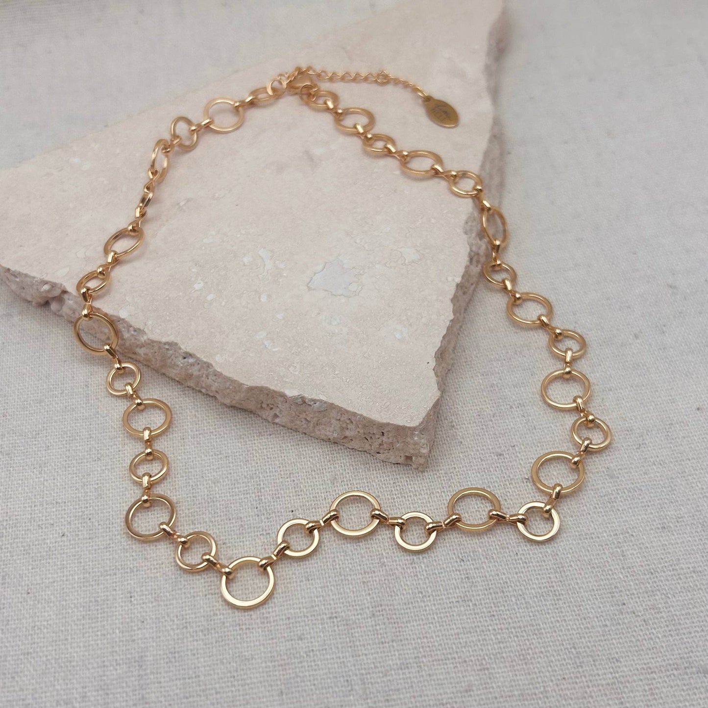 Everyday Retro Circle Chain Necklace