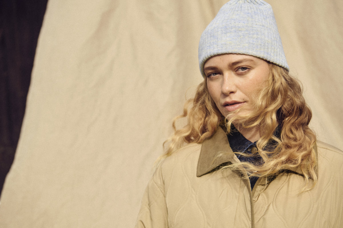LOIS OUTERWEAR