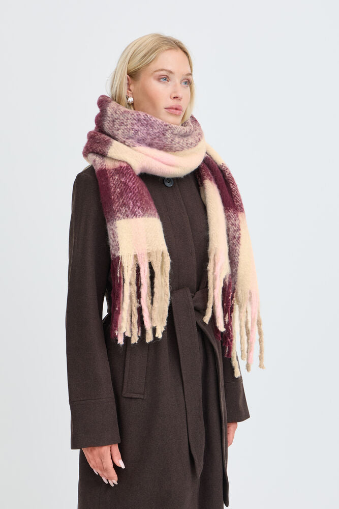 WIBKE SCARF