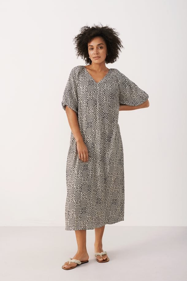 ARISA DRESS