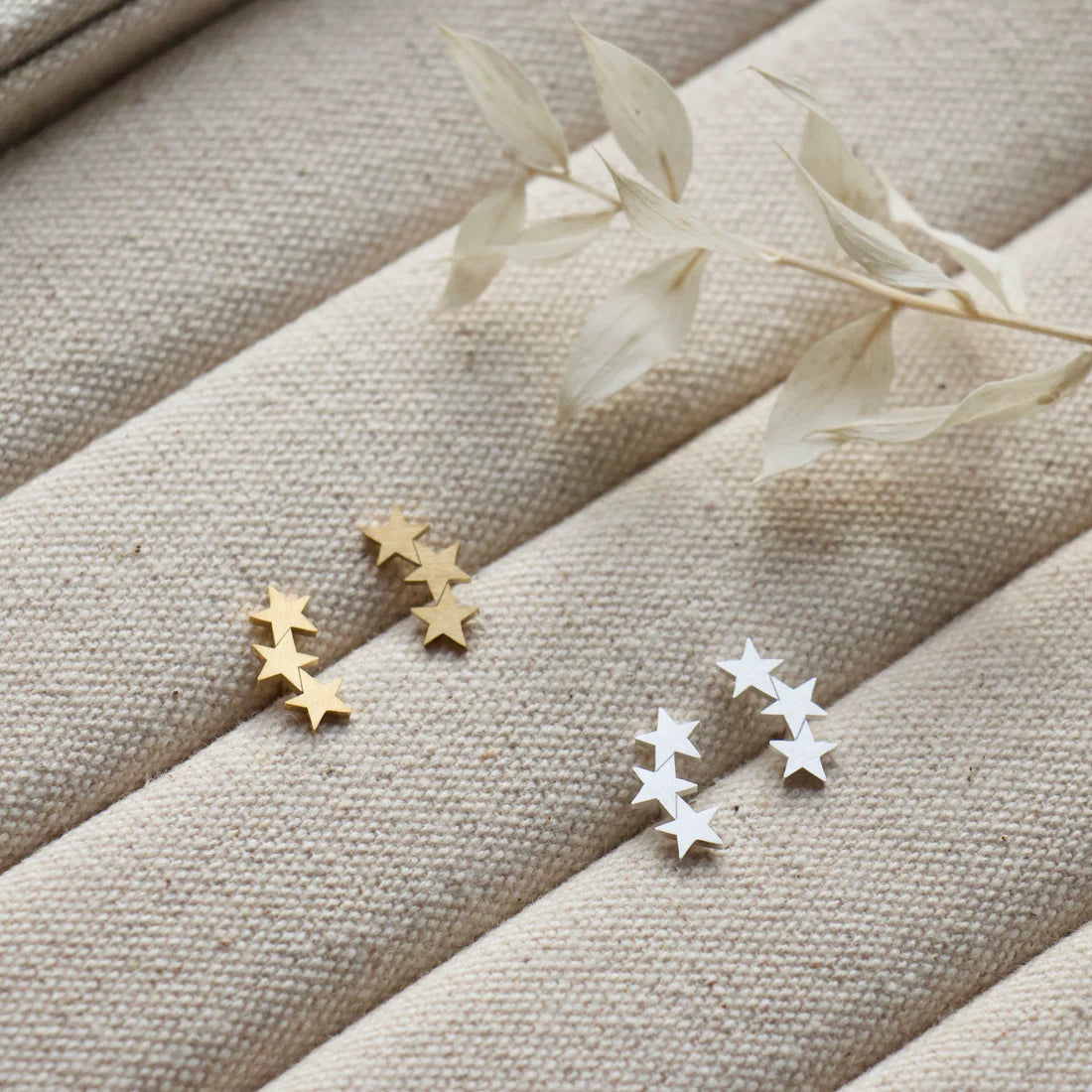 EVERYDAY THREE STAR STUDS