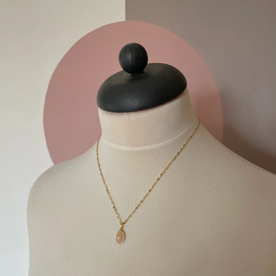 ROSE QUARTZ NECKLACE