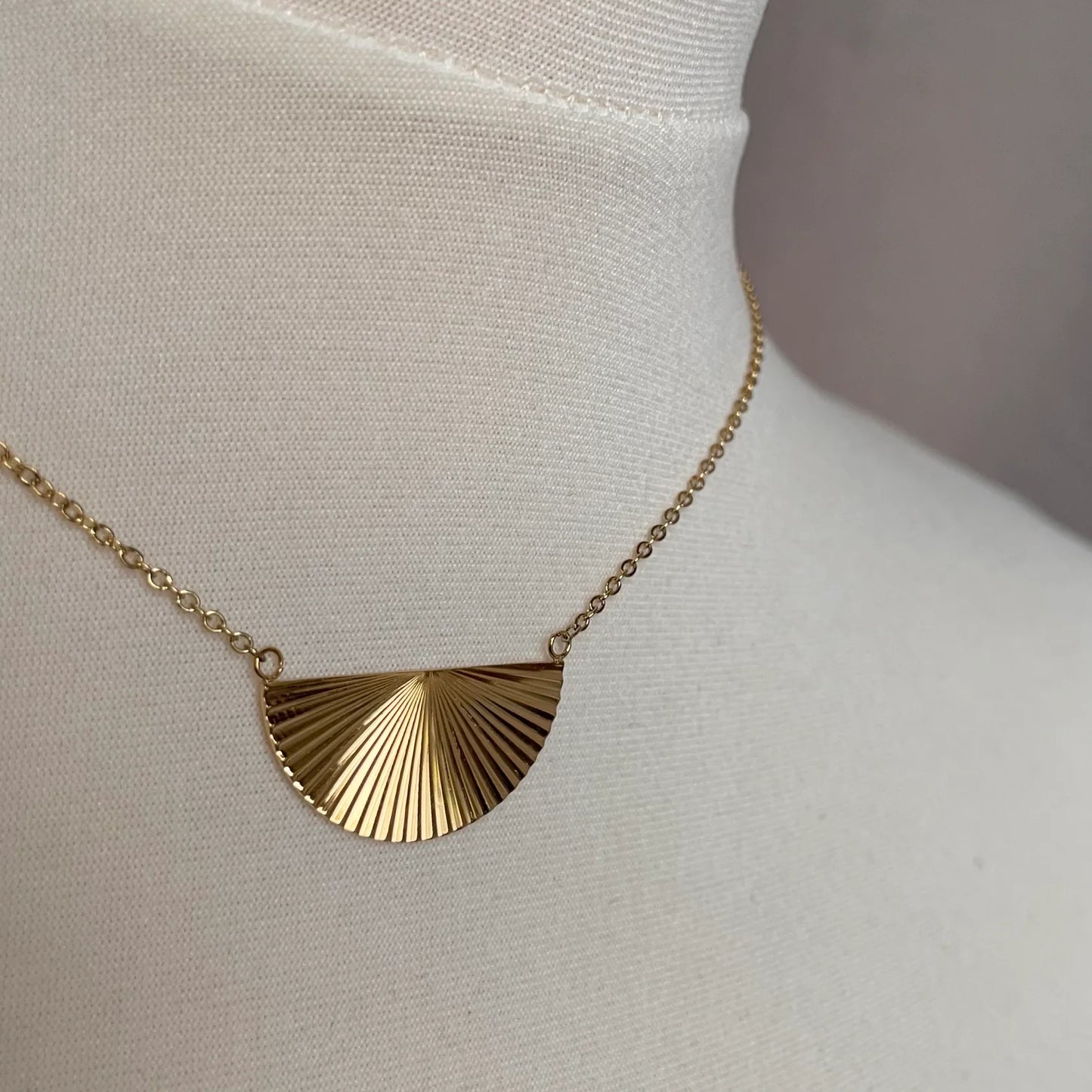GOLD CRESCENT NECKLACE