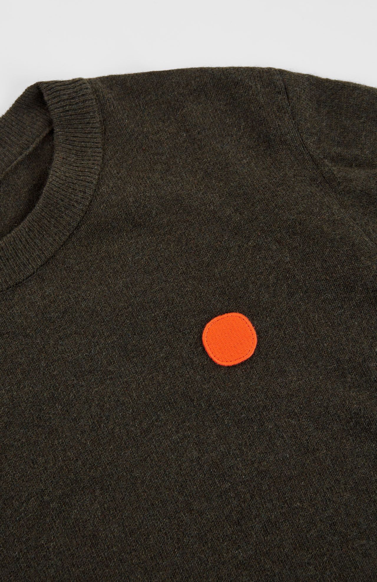 NEW DOT SWEATER