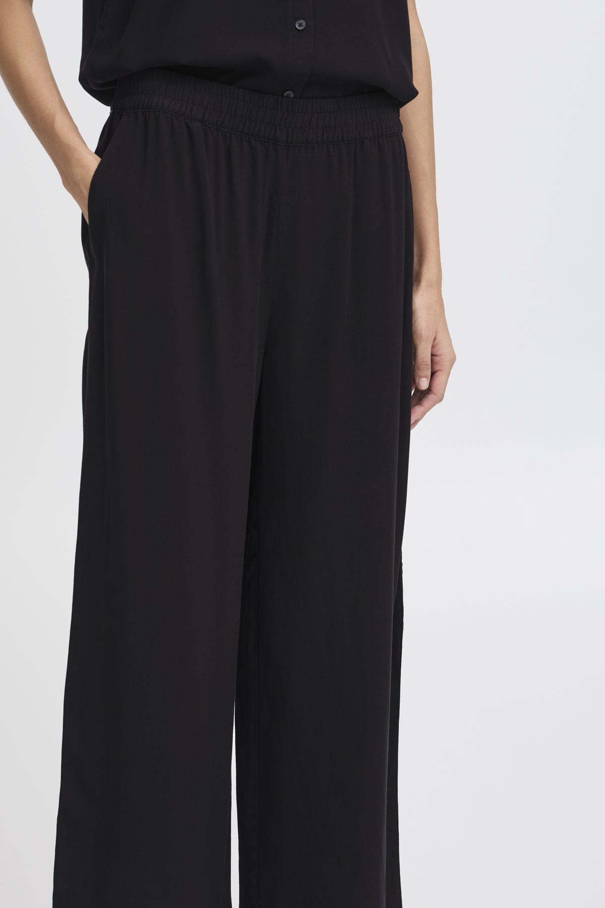 Joella Crop Trouser