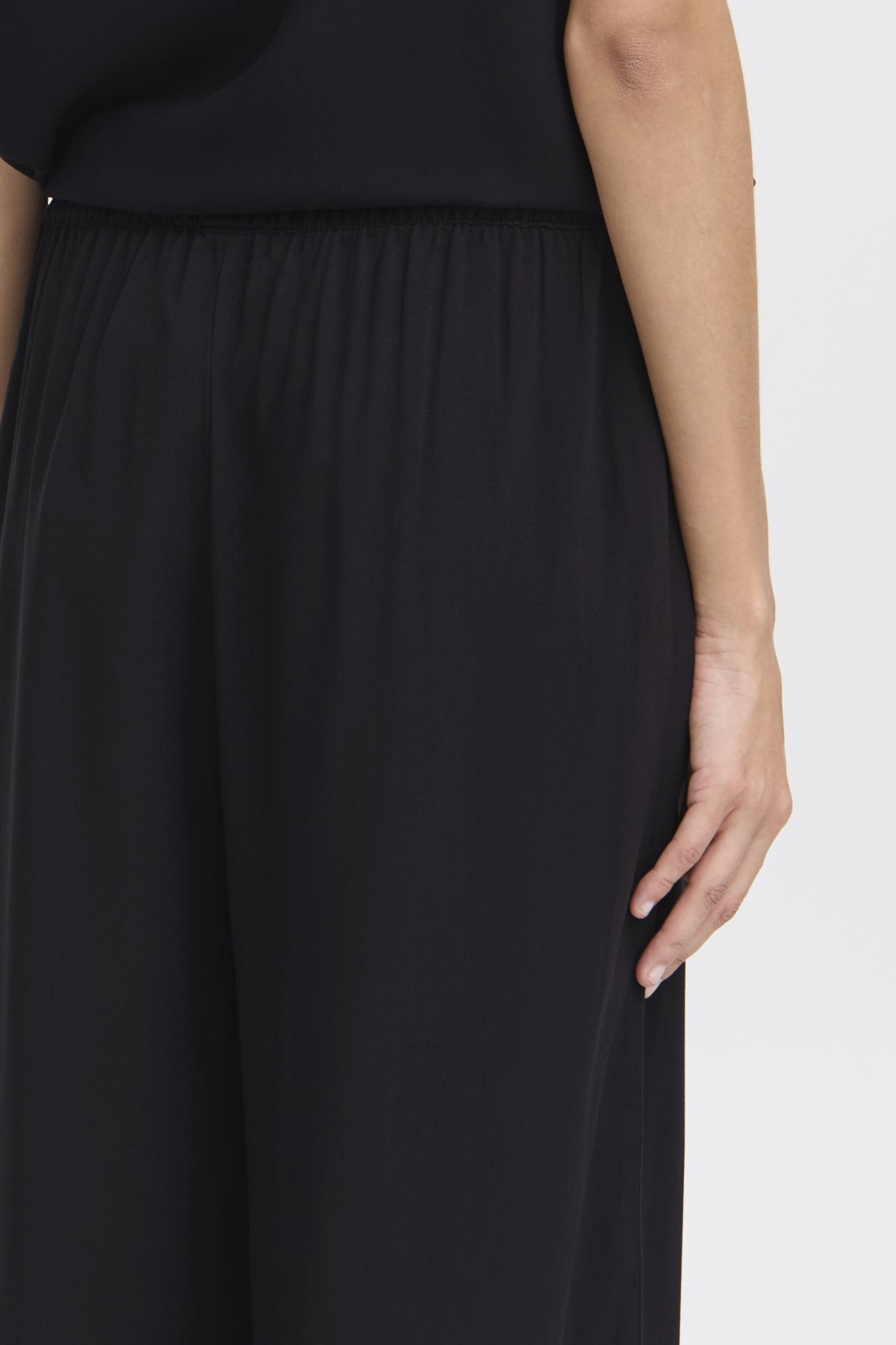 Joella Crop Trouser