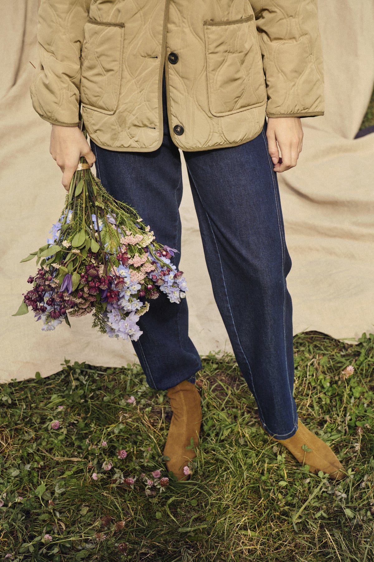 LOIS OUTERWEAR