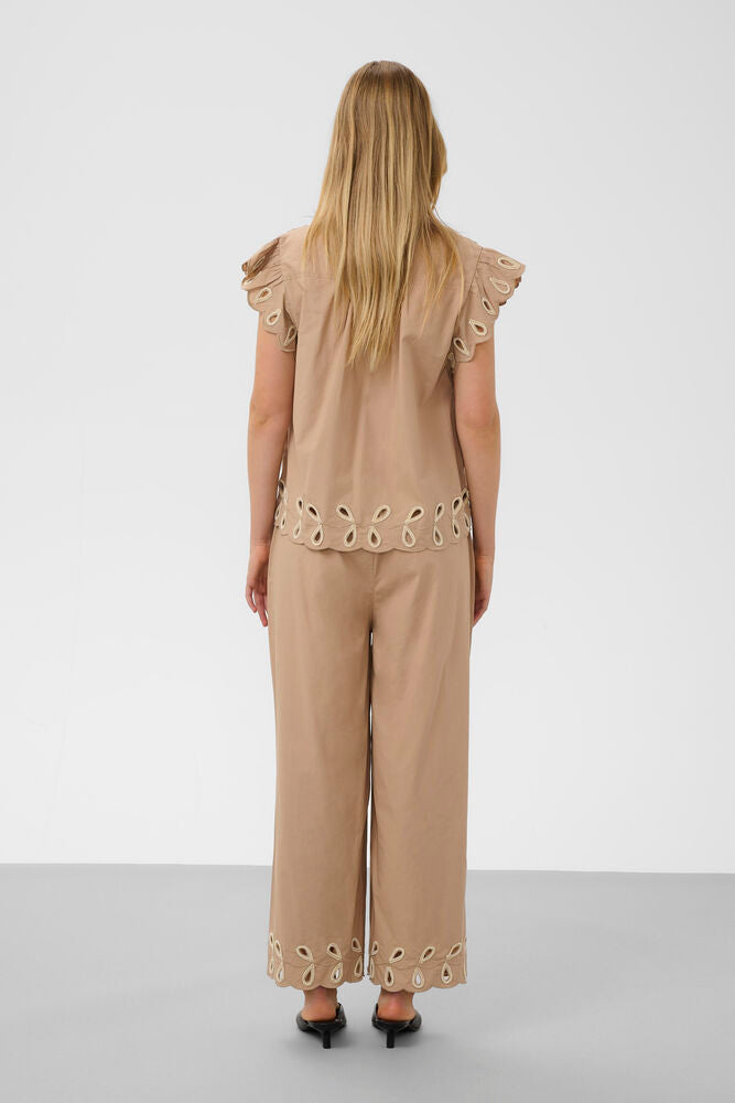 AMARA TOP