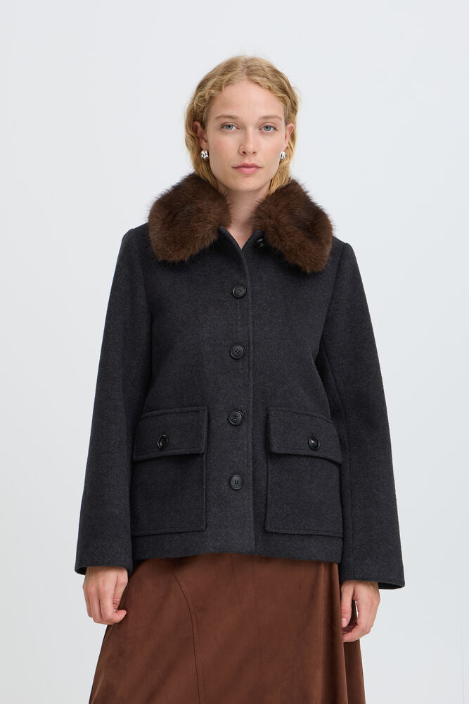 BECILA COLLAR JACKET