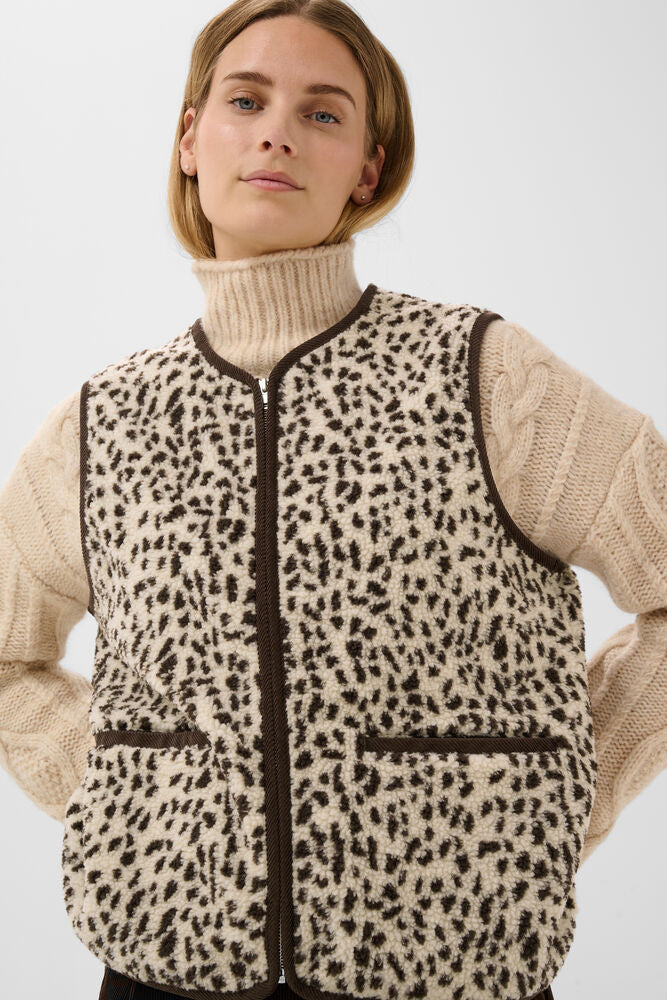 CAMELIE OUTERWEAR