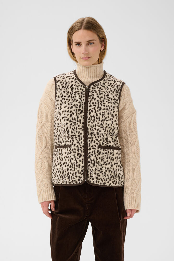 CAMELIE OUTERWEAR