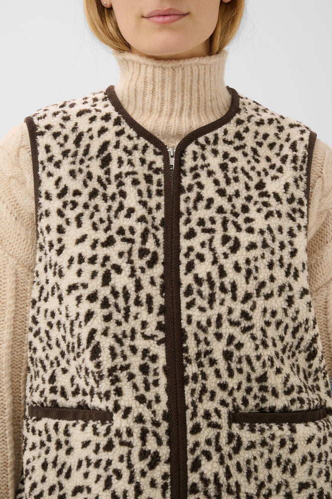 CAMELIE OUTERWEAR