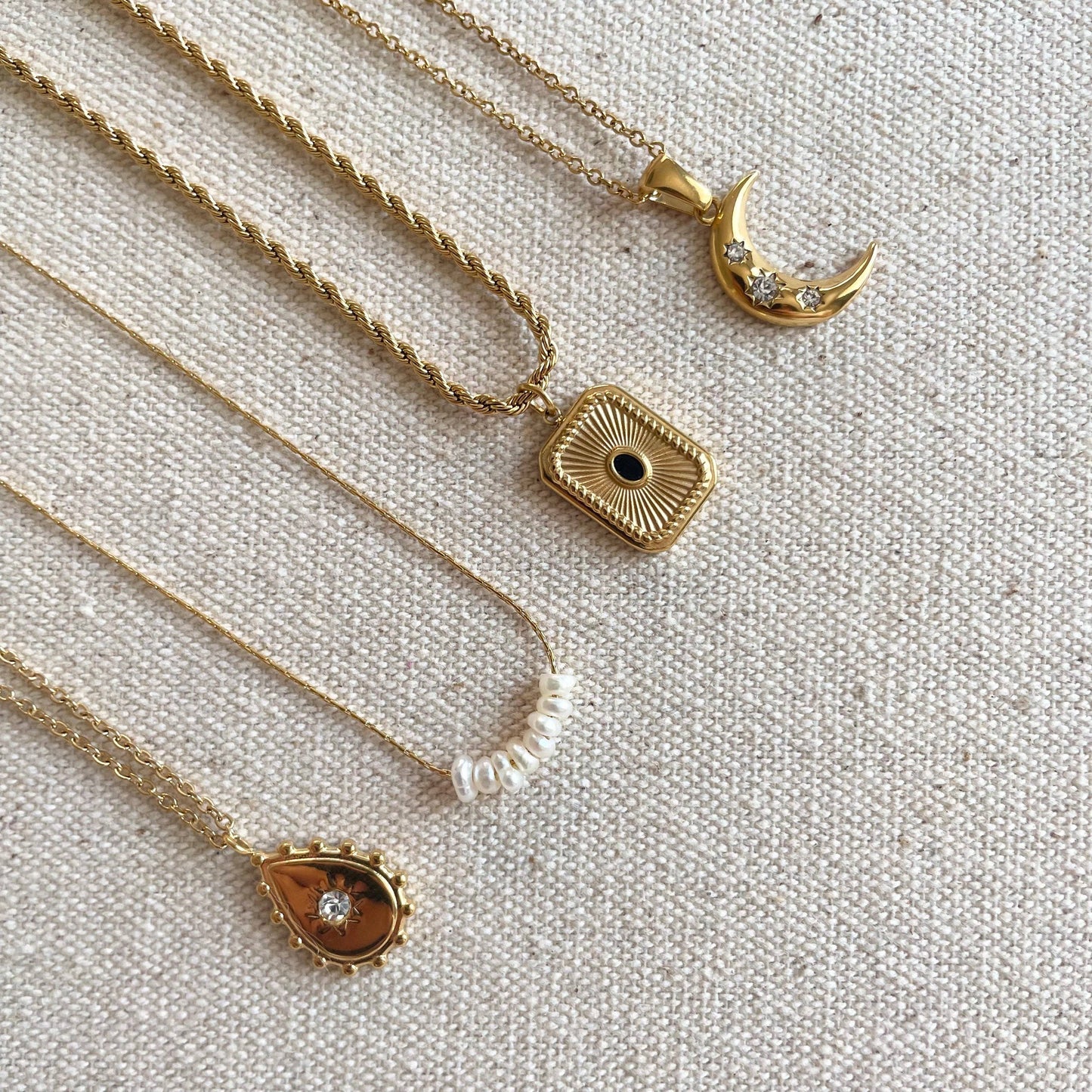 EVERYDAY BEADED PEARL NECKLACE