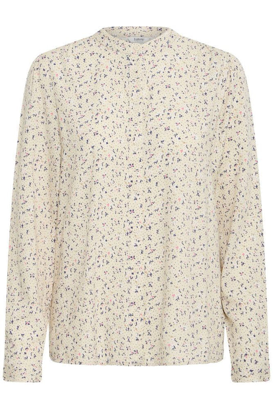 Fit: Regular fit

Composition : 98% Viscose,2% Elastane

Colour: Oyster mini flower

The Beach House Boutique, Rock, Cornwall.