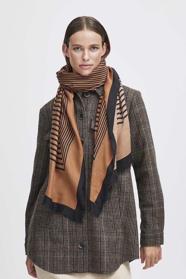 Wal Scarf