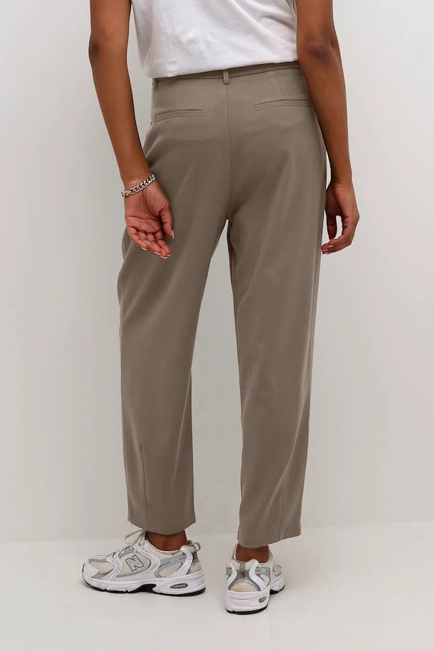 Merle Trouser
