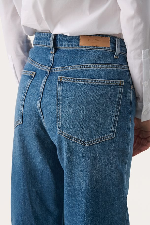 Simona Jeans