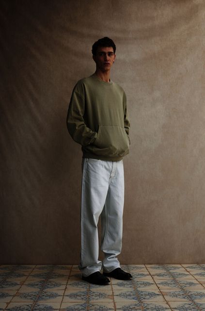 OSWYNN SWEATSHIRT