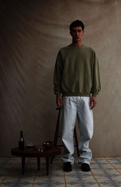 OSWYNN SWEATSHIRT